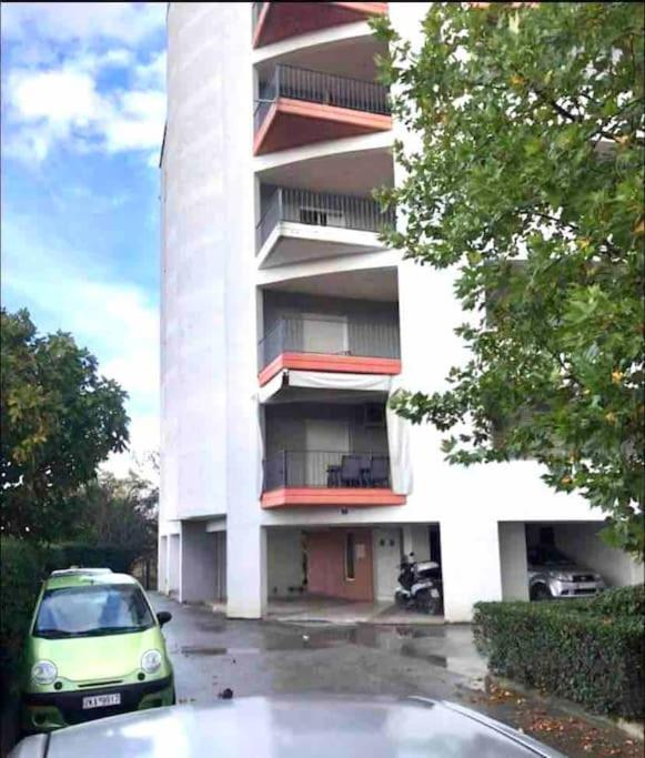 Larisa City Ap 5 With Parking ภายนอก รูปภาพ